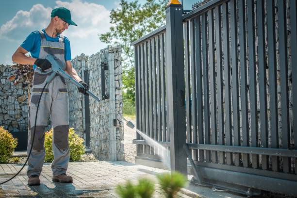 Best Sidewalk and Walkway Cleaning  in Madisonville, TX